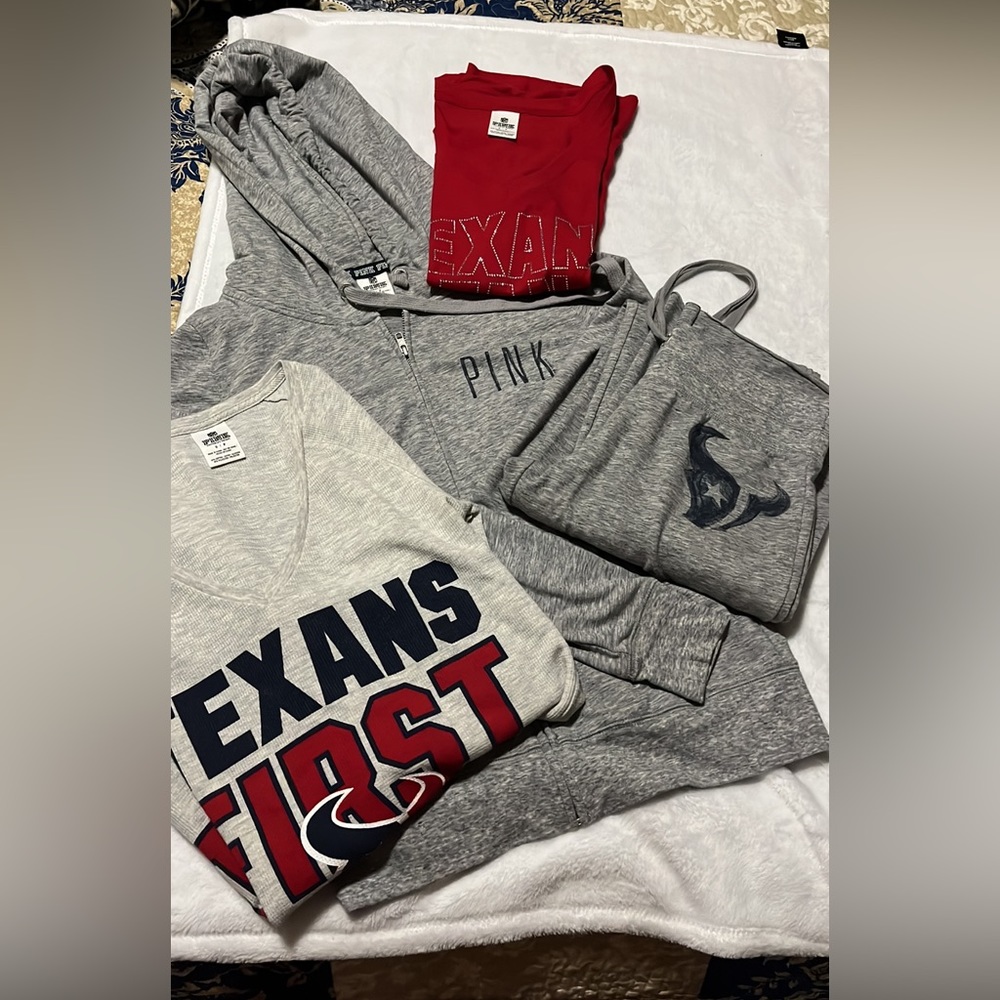 FOUR PIECE TEXANS WEAR